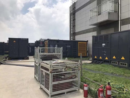围场除了定期检查，还有哪些方法可以及时发现接触式转速表探头的磨损？