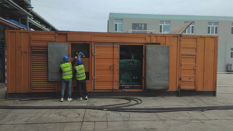 围场如何检查柴油发电机组的机油油位?